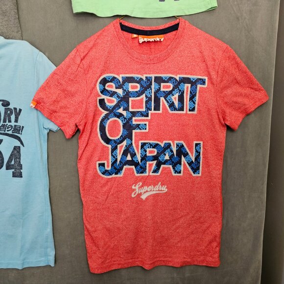 Superdry Women's Shirt Lot Size S Short Sleeve Crew Neck Graphic Tee  A5-28 - Picture 3 of 9